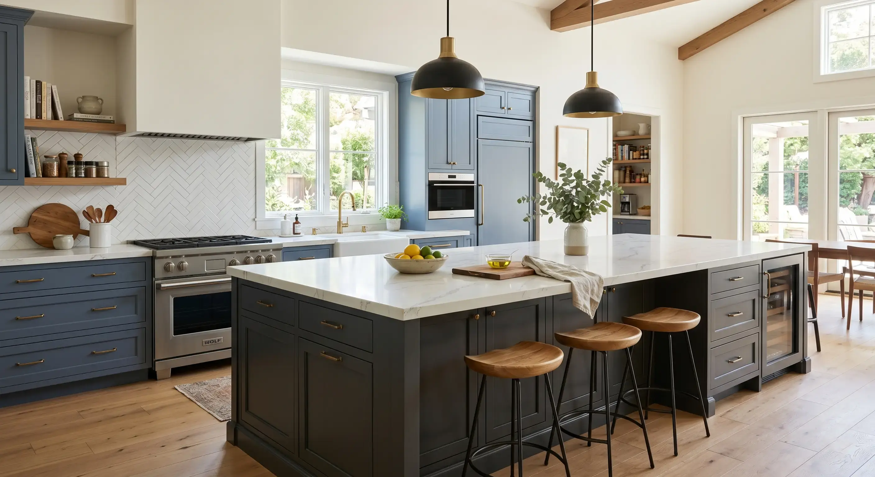 Kuchnie z wyspą do salonu
